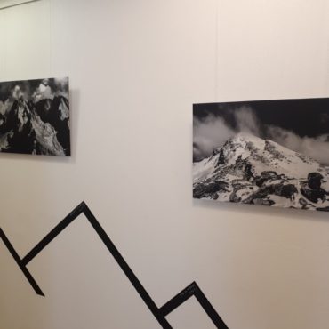 Remi Bienvenu est accompagnateur en montagne et photographe. Il expose actuellement et jusqu'au 31 mars ses photos à l'Office du Tourisme de Valberg.